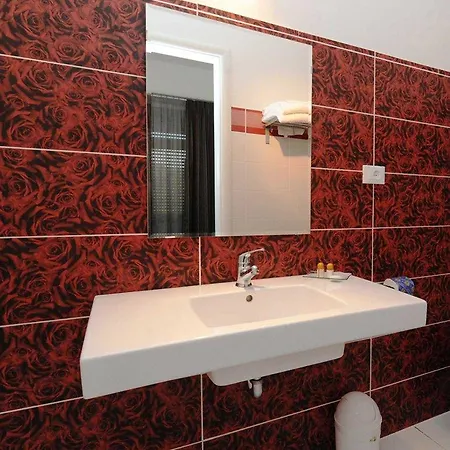 Darival Nomentana 3* روما