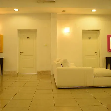 Darival Nomentana فندق 3*